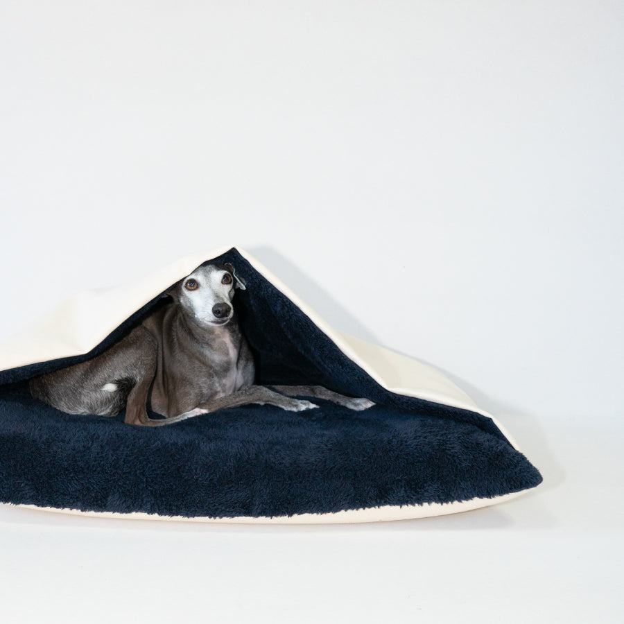 HOWLY DOG BED