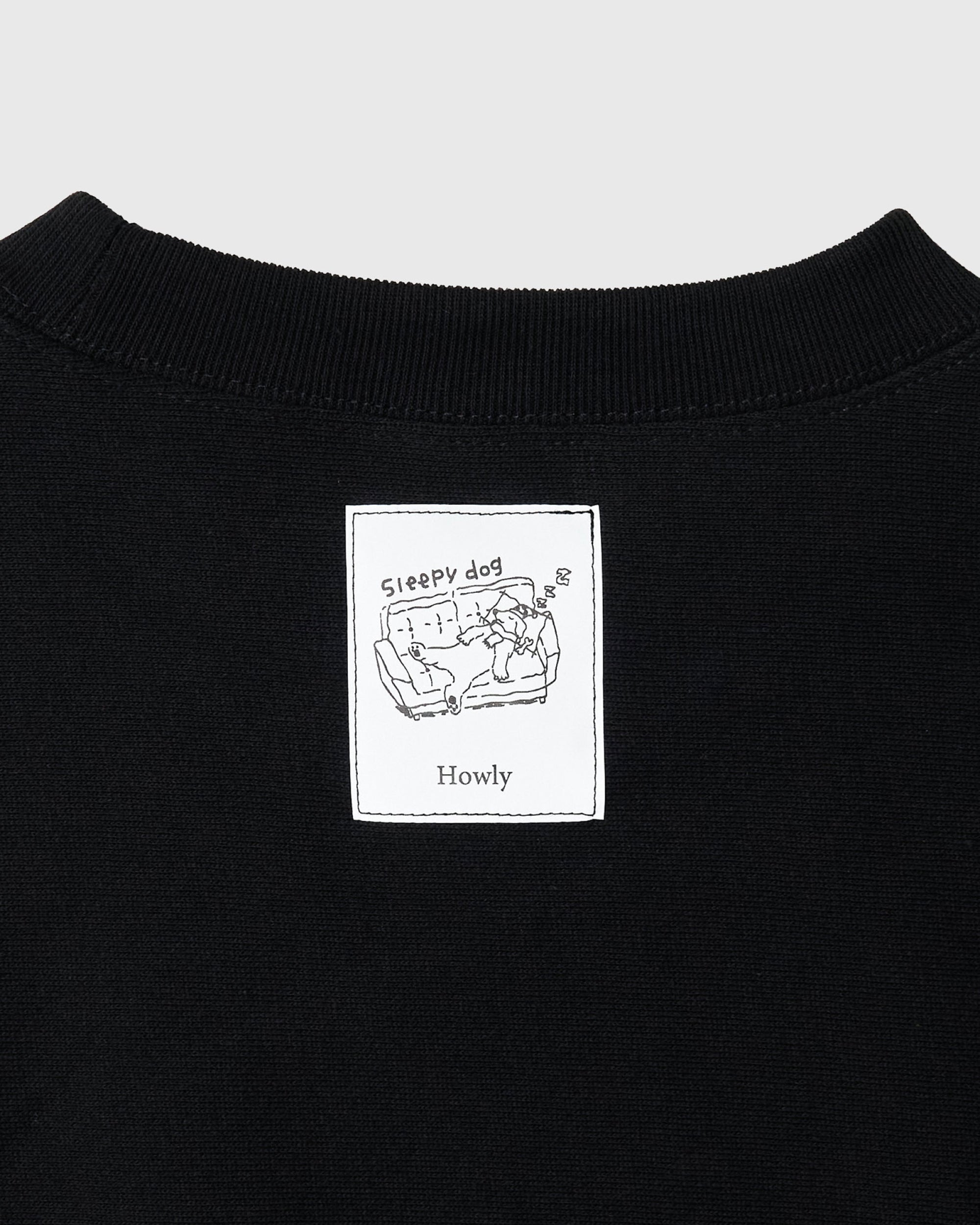 HOWLY "Sleepy dog" SWEAT SHIRT