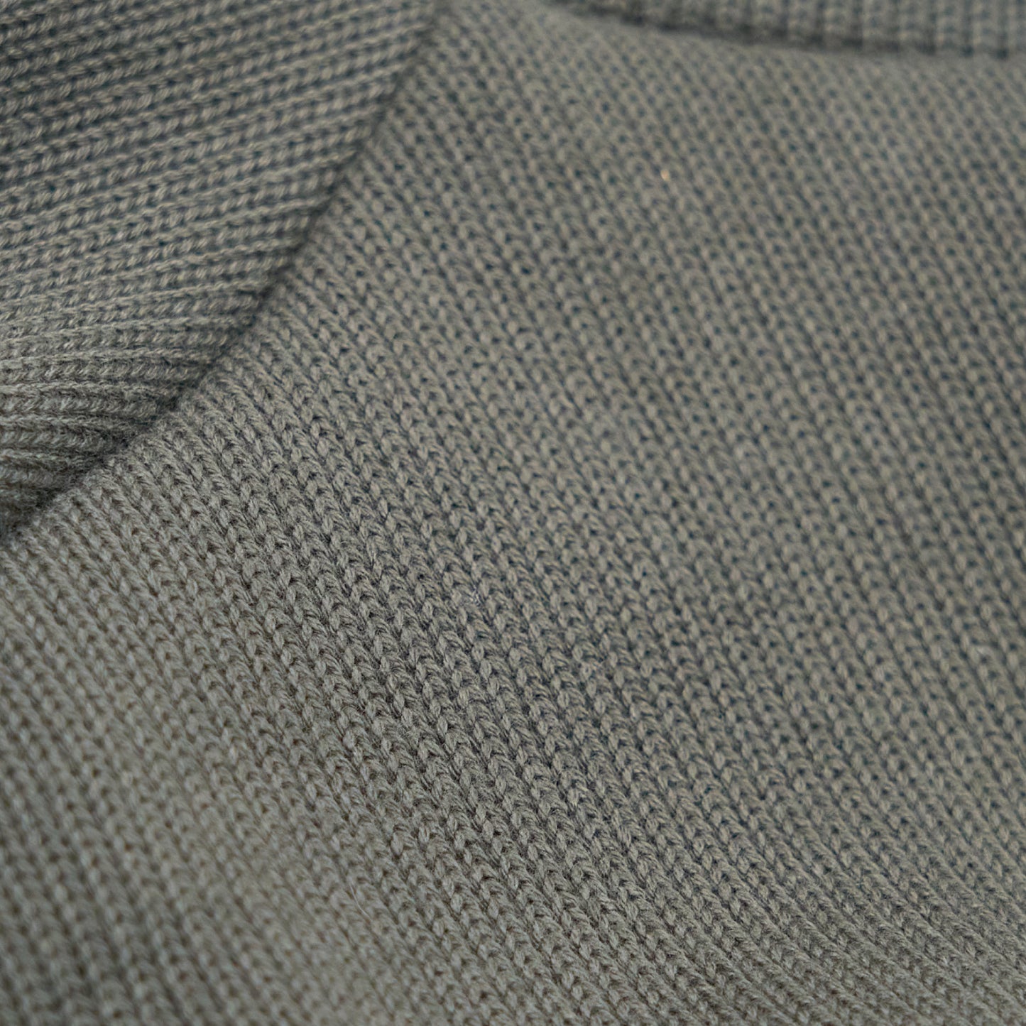 QUARTER KNIT SWEATER