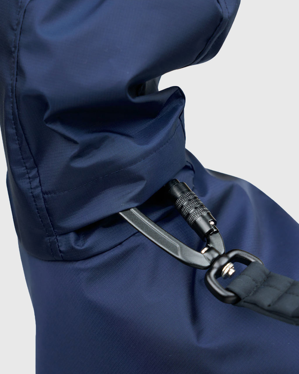 YOKE-SHELL RAINCOAT