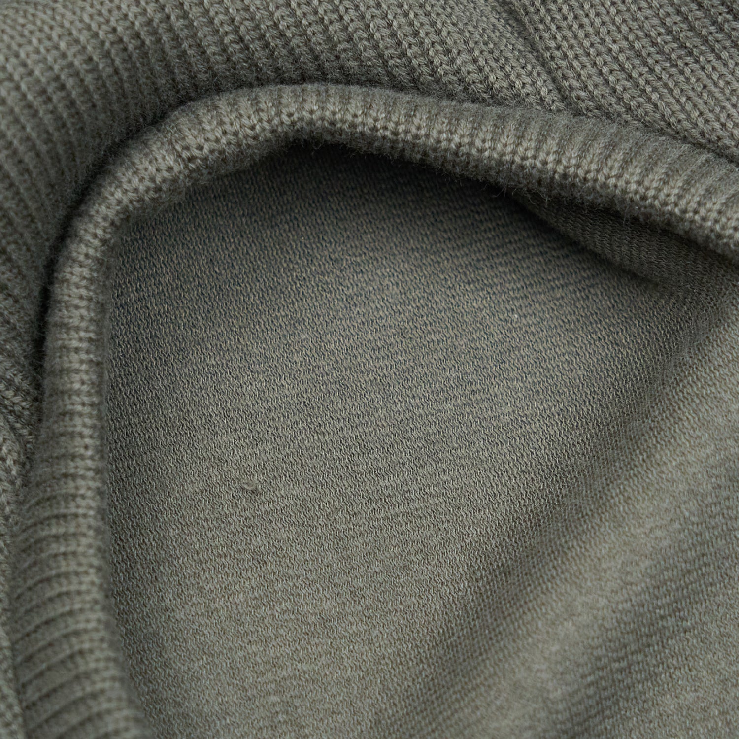 QUARTER KNIT SWEATER