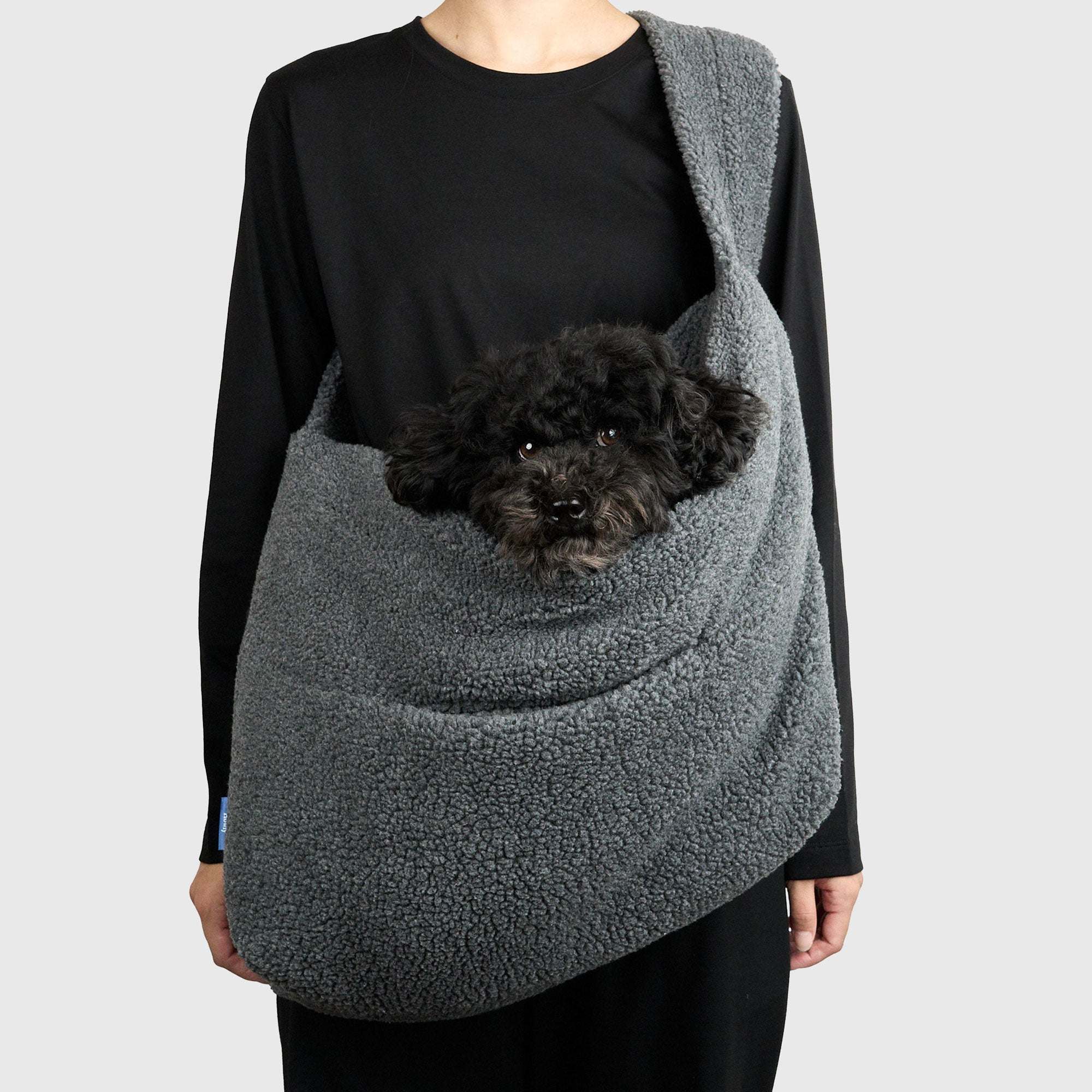 HOWLY PUFF SLING BAG 犬用ボアスリングバッグ