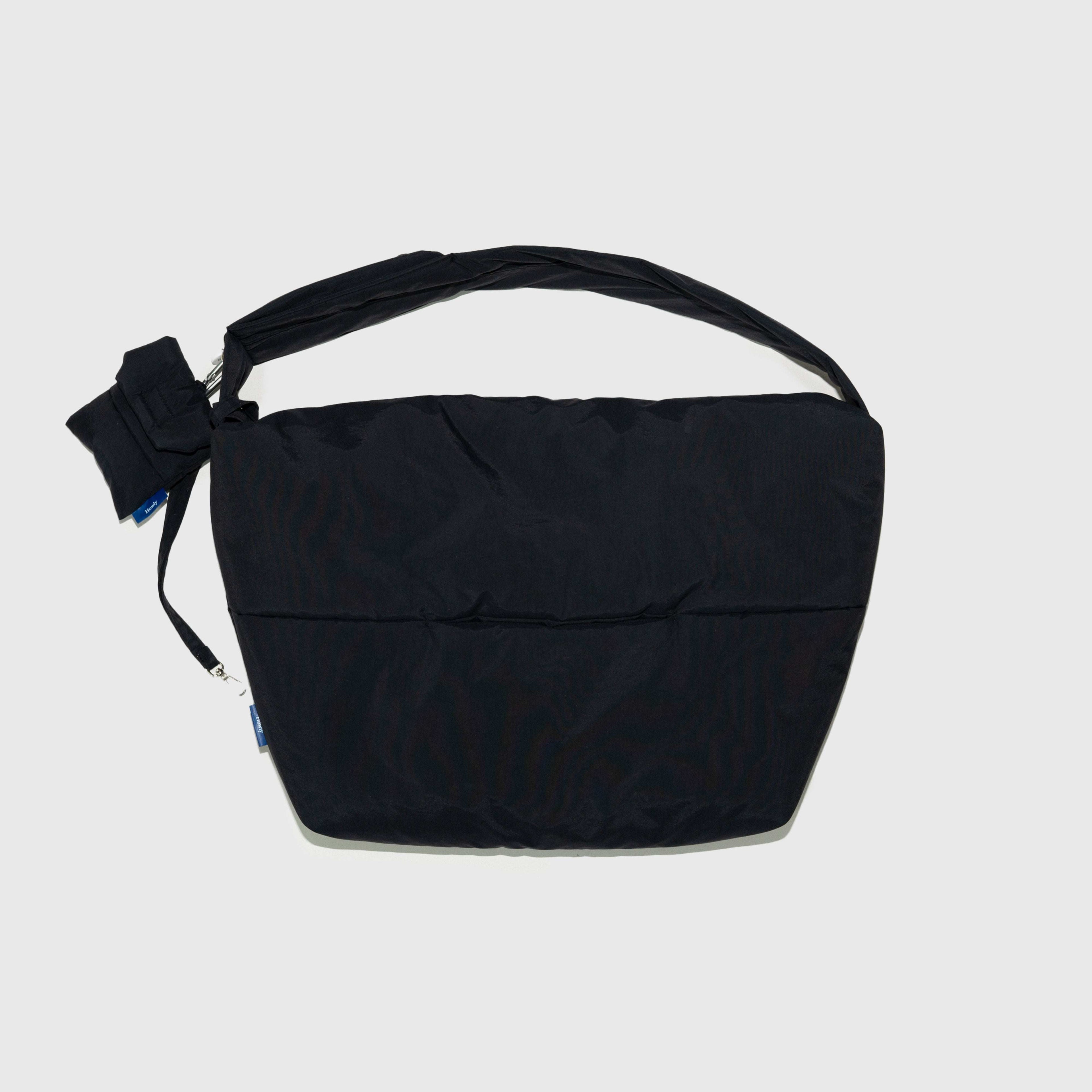 HOWLY PUFF TREATS POUCH トリーツポーチ