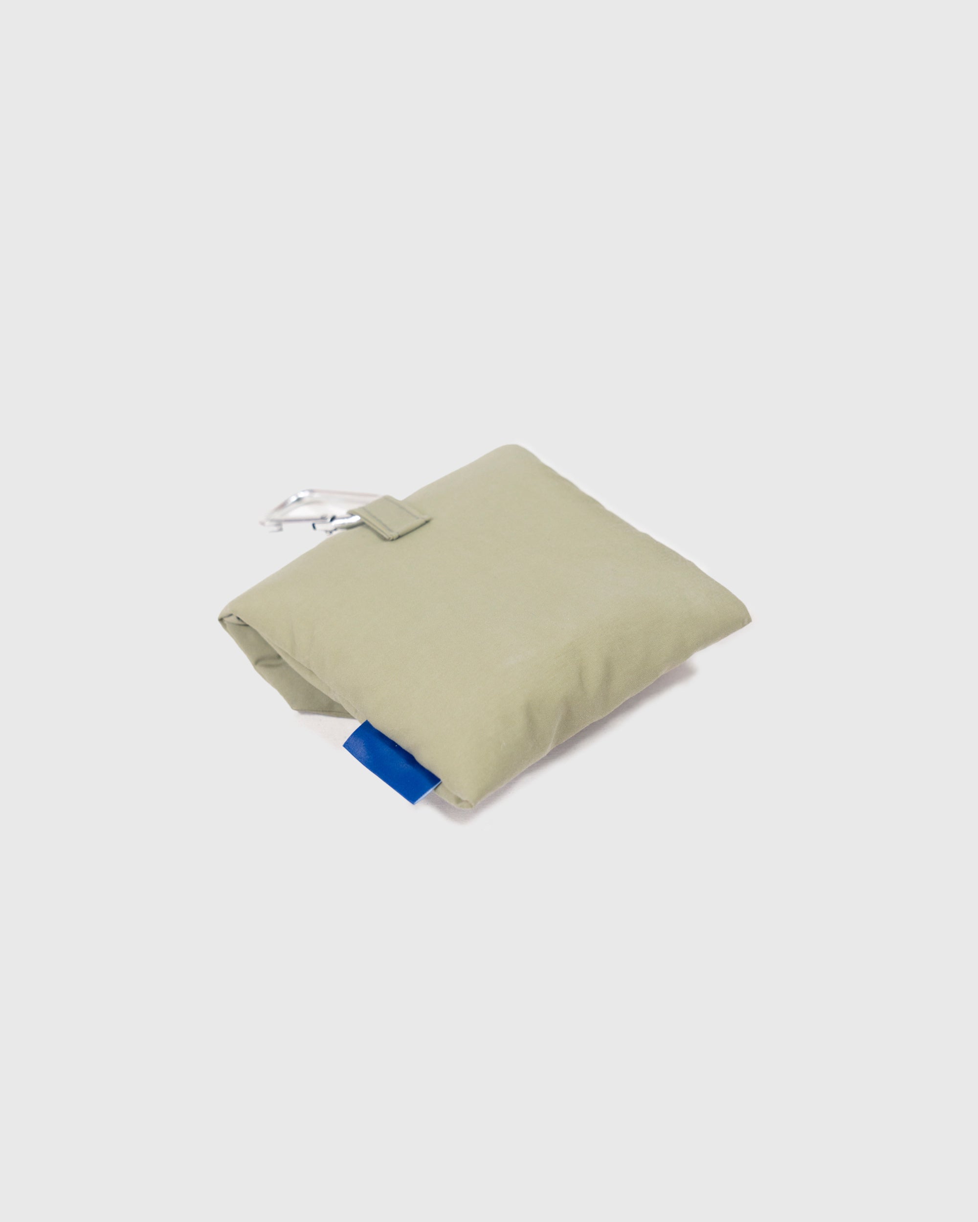 HOWLY PUFF TREATS POUCH