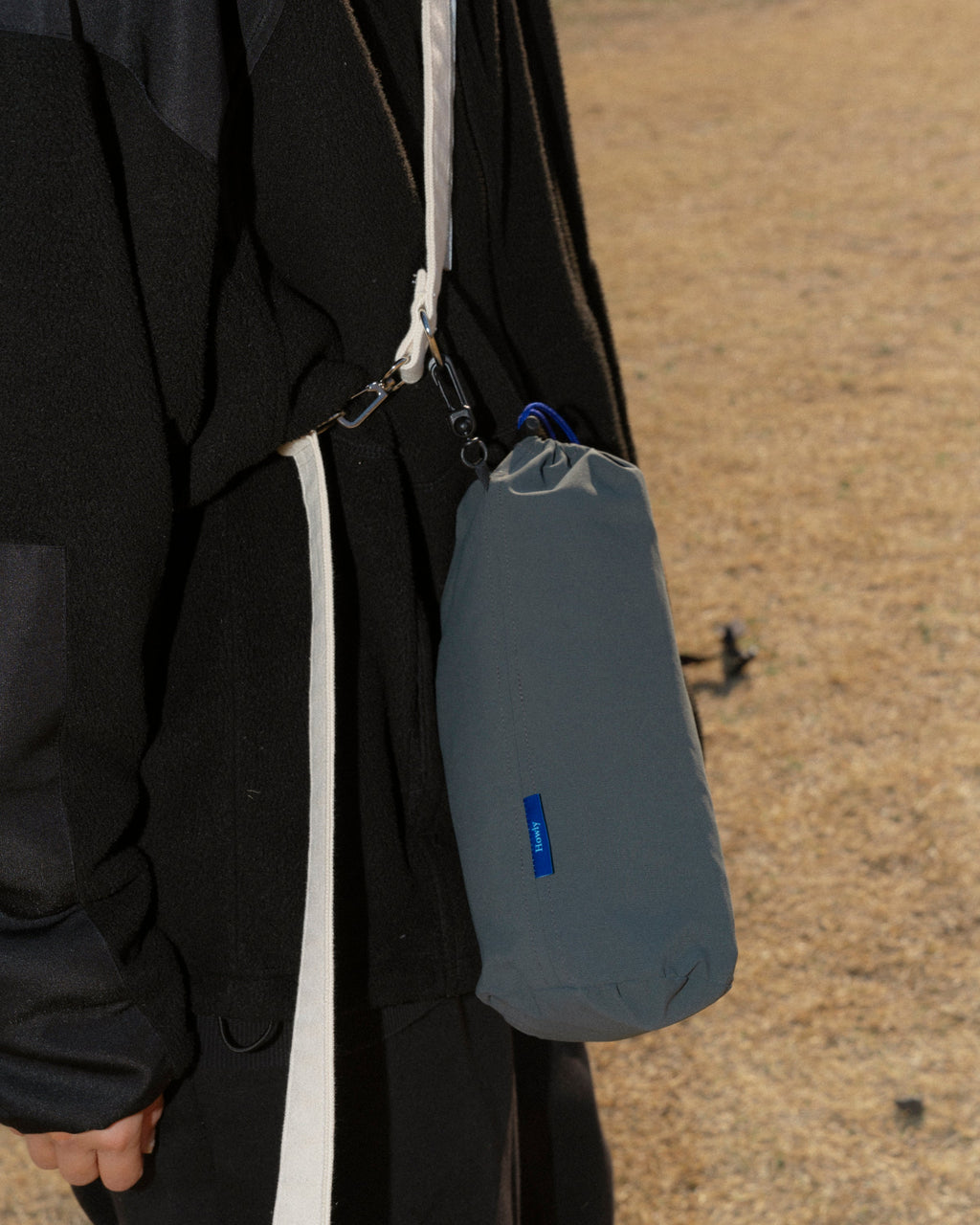 PACKABLE UTILITY DOG MAT 使用イメージ